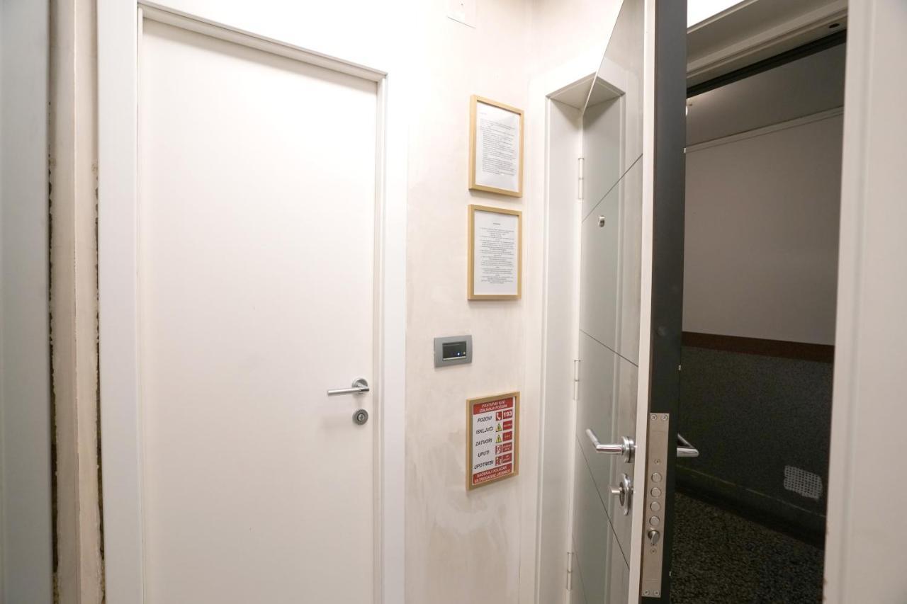 Apartman Stash Belgrade Extérieur photo